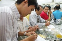 Vàng giả, vàng nhái: Ai đen thì chịu?